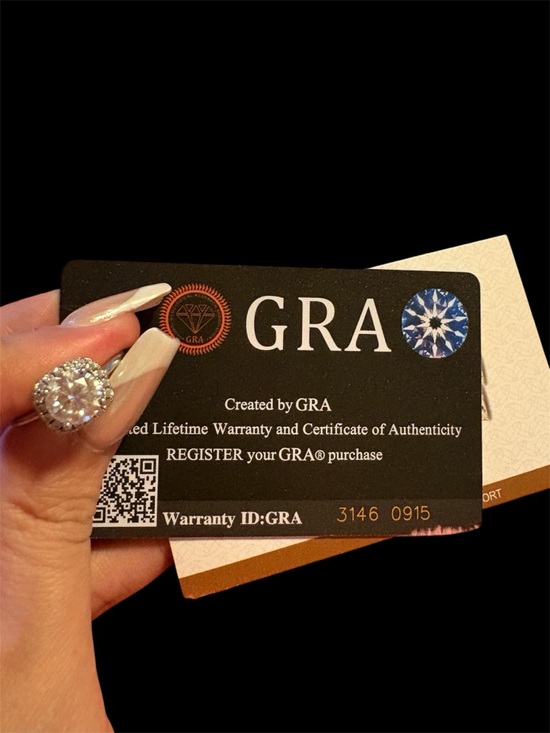 Gales Jewelry - Classy Elegant 1.5ct  Moissanite Ring in silver with COA 💍